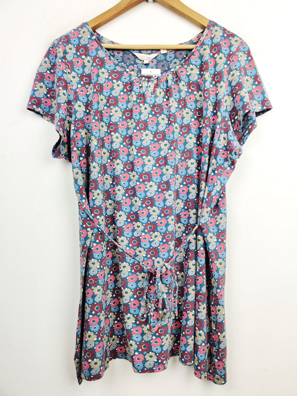 Buy online pre-used pre-loved 100% authentic & Original branded Seasalt Cornwall (TS-948) available in Pakistan. Top international brands avilable.