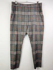 Buy online pre-used pre-loved 100% authentic & Original branded Tu (TT-1083) available in Pakistan. Top international brands avilable.