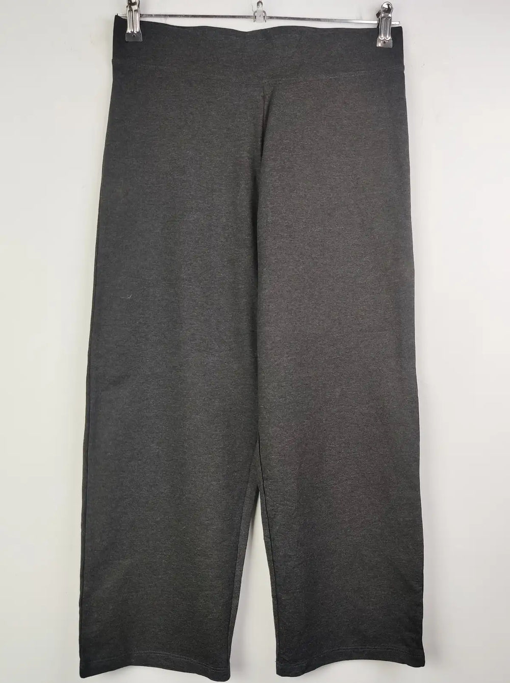 Buy online pre-used pre-loved 100% authentic & Original branded Marks & Spencer (TT-1086) available in Pakistan. Top international brands avilable.