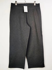 Buy online pre-used pre-loved 100% authentic & Original branded Marks & Spencer (TT-1108) available in Pakistan. Top international brands avilable.