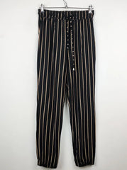 Buy online pre-used pre-loved 100% authentic & Original branded Marks & Spencer (TT-1117) available in Pakistan. Top international brands avilable.