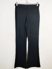 Buy online pre-used pre-loved 100% authentic & Original branded Marks & Spencer (TT-1176) available in Pakistan. Top international brands avilable.