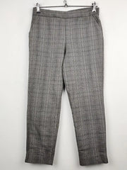 Buy online pre-used pre-loved 100% authentic & Original branded Zara (TT-1180) available in Pakistan. Top international brands avilable.