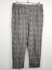 Buy online pre-used pre-loved 100% authentic & Original branded New Look (TT-1205) available in Pakistan. Top international brands avilable.