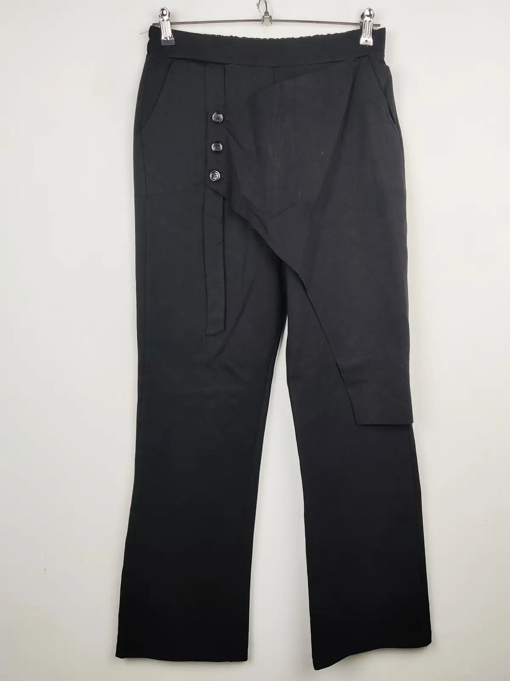 Buy online pre-used pre-loved 100% authentic & Original branded I.D Clothing (TT-1215) available in Pakistan. Top international brands avilable.