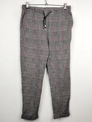 Buy online pre-used pre-loved 100% authentic & Original branded Marks & Spencer (TT-1217) available in Pakistan. Top international brands avilable.