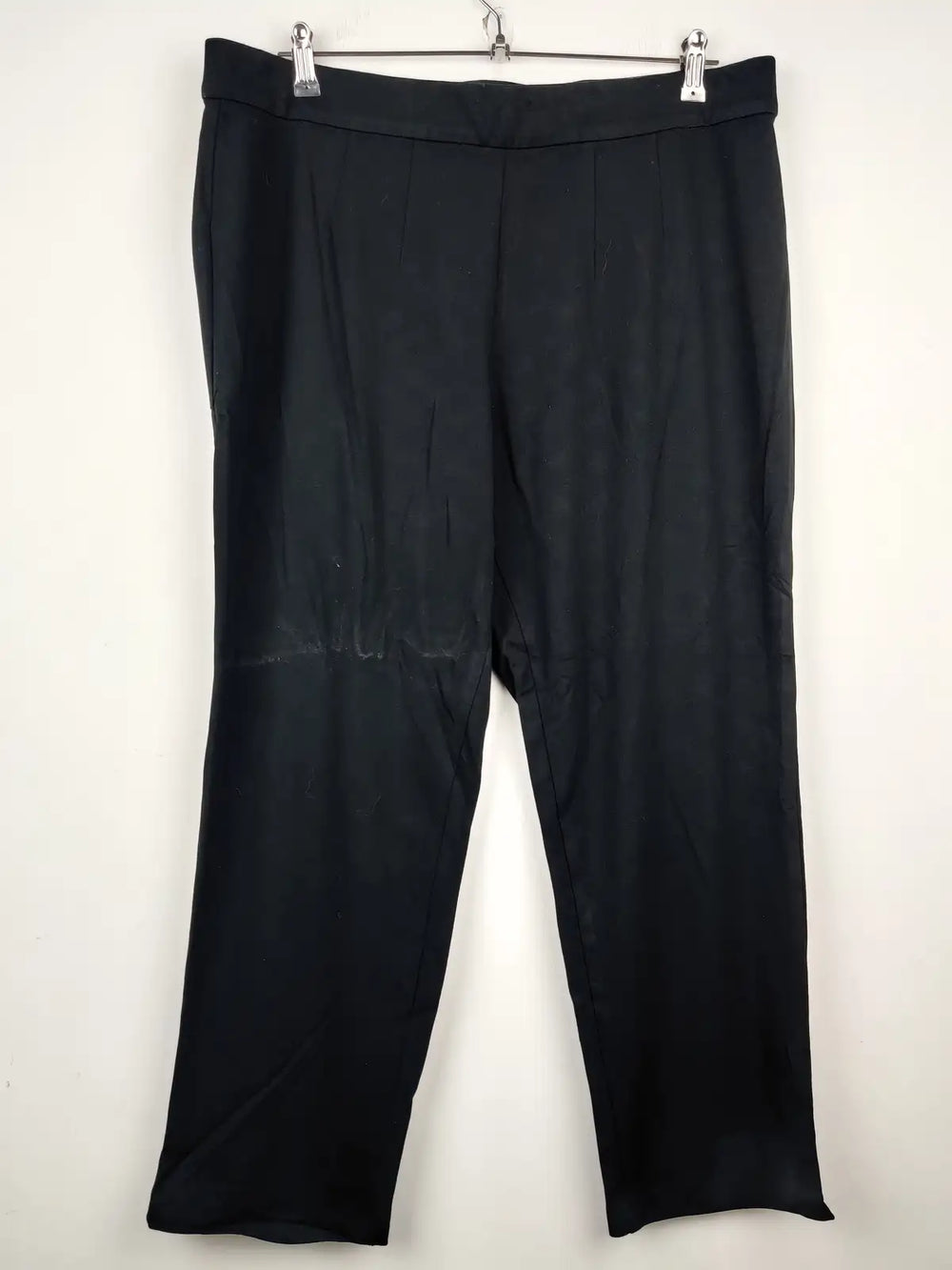 Buy online pre-used pre-loved 100% authentic & Original branded Marks & Spencer (TT-1219) available in Pakistan. Top international brands avilable.