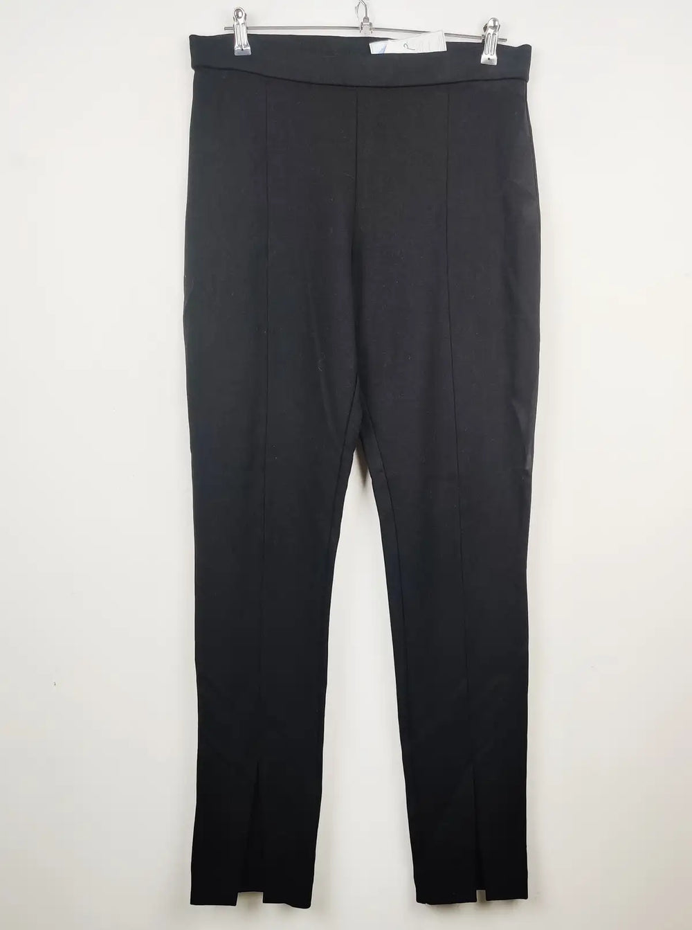 Buy online pre-used pre-loved 100% authentic & Original branded Cos (TT-1233) available in Pakistan. Top international brands avilable.