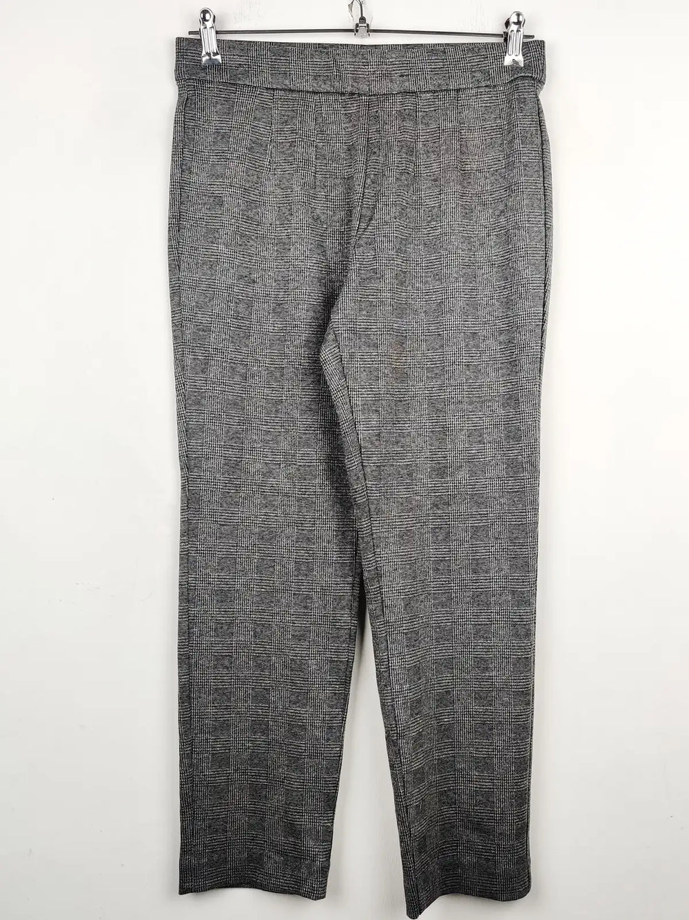 Buy online pre-used pre-loved 100% authentic & Original branded Marks & Spencer (TT-1268) available in Pakistan. Top international brands avilable.