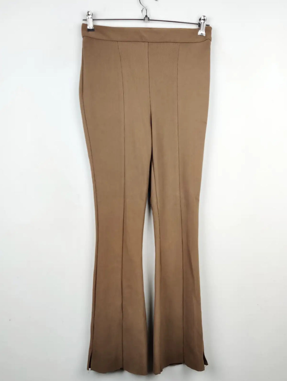 Buy online pre-used pre-loved 100% authentic & Original branded Primark (TT-1269) available in Pakistan. Top international brands avilable.