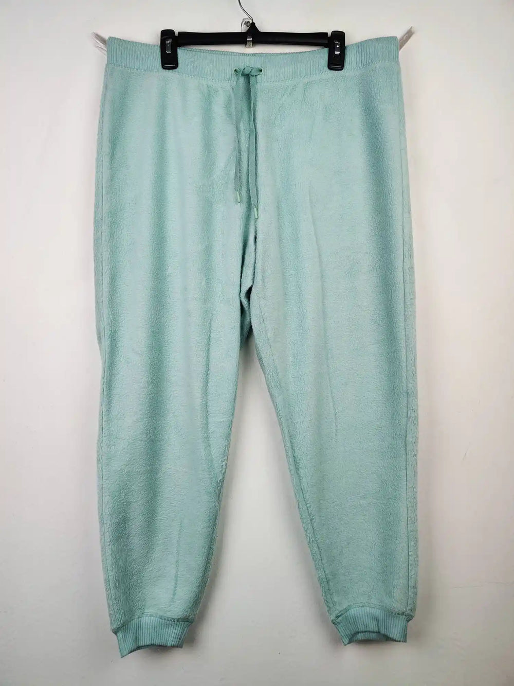 Buy online pre-used pre-loved 100% authentic & Original branded Marks & Spencer (TT-127) available in Pakistan. Top international brands avilable.