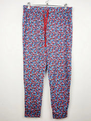 Buy online pre-used pre-loved 100% authentic & Original branded Unknown Brand (TT-1303) available in Pakistan. Top international brands avilable.