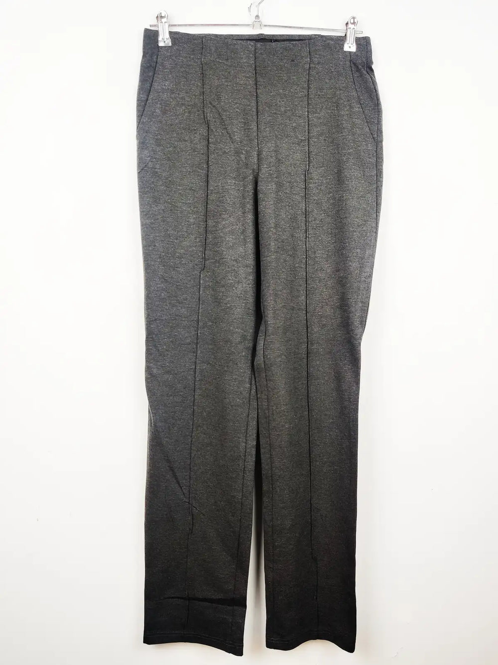 Buy online pre-used pre-loved 100% authentic & Original branded Marks & Spencer (TT-1330) available in Pakistan. Top international brands avilable.