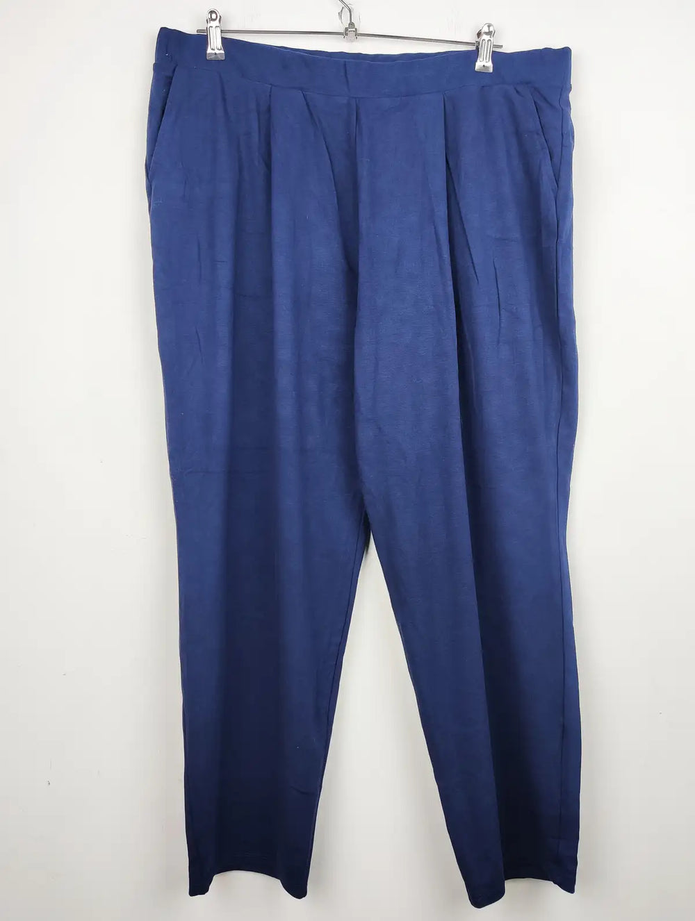 Buy online pre-used pre-loved 100% authentic & Original branded Tu (TT-1342) available in Pakistan. Top international brands avilable.