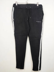 Buy online pre-used pre-loved 100% authentic & Original branded Avant Garde (TT-1343) available in Pakistan. Top international brands avilable.