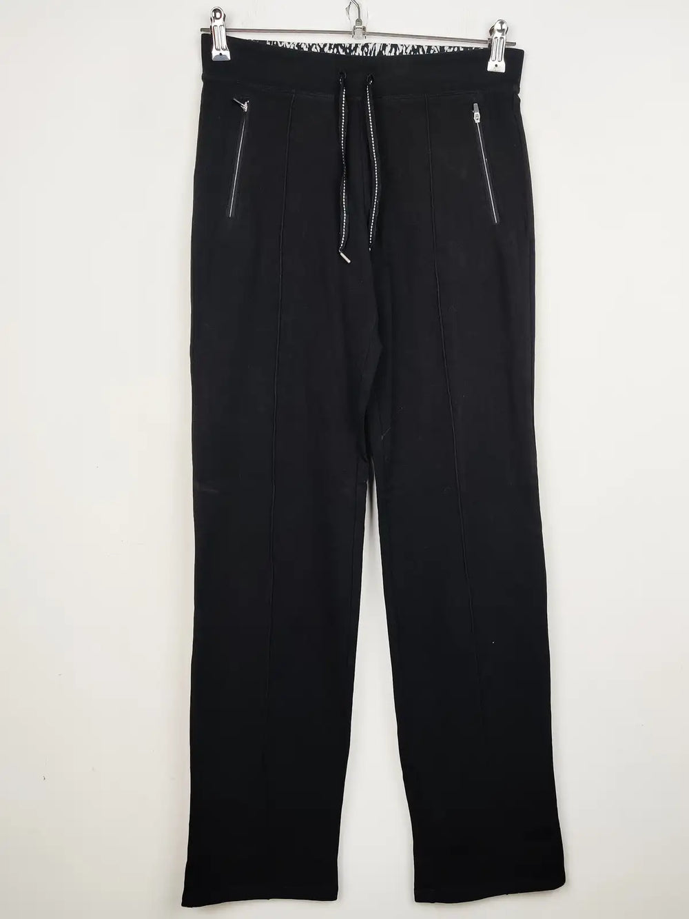 Buy online pre-used pre-loved 100% authentic & Original branded Marks & Spencer (TT-1349) available in Pakistan. Top international brands avilable.