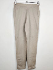 Buy online pre-used pre-loved 100% authentic & Original branded Uniqlo (TT-1401) available in Pakistan. Top international brands avilable.