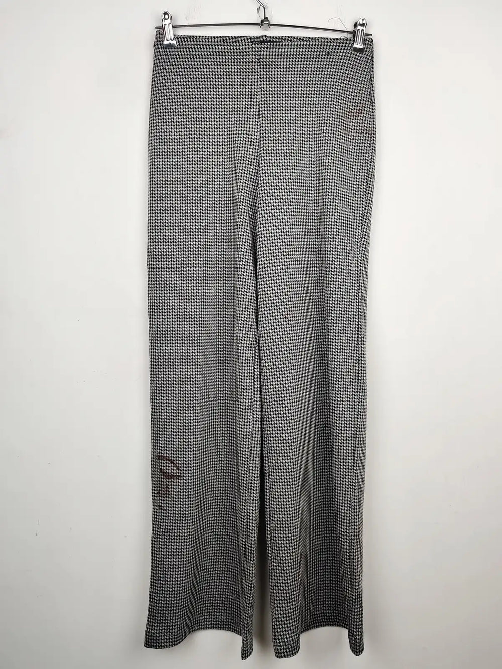 Buy online pre-used pre-loved 100% authentic & Original branded Marks & Spencer (TT-1409) available in Pakistan. Top international brands avilable.