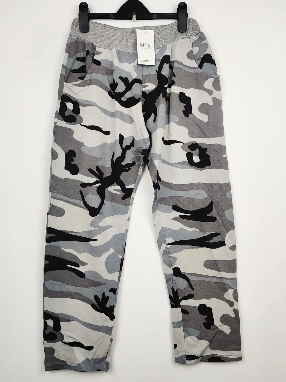 Buy online pre-used pre-loved 100% authentic & Original branded Unknown Brand (TT-1410) available in Pakistan. Top international brands avilable.