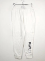 Buy online pre-used pre-loved 100% authentic & Original branded Peanuts (TT-1435) available in Pakistan. Top international brands avilable.