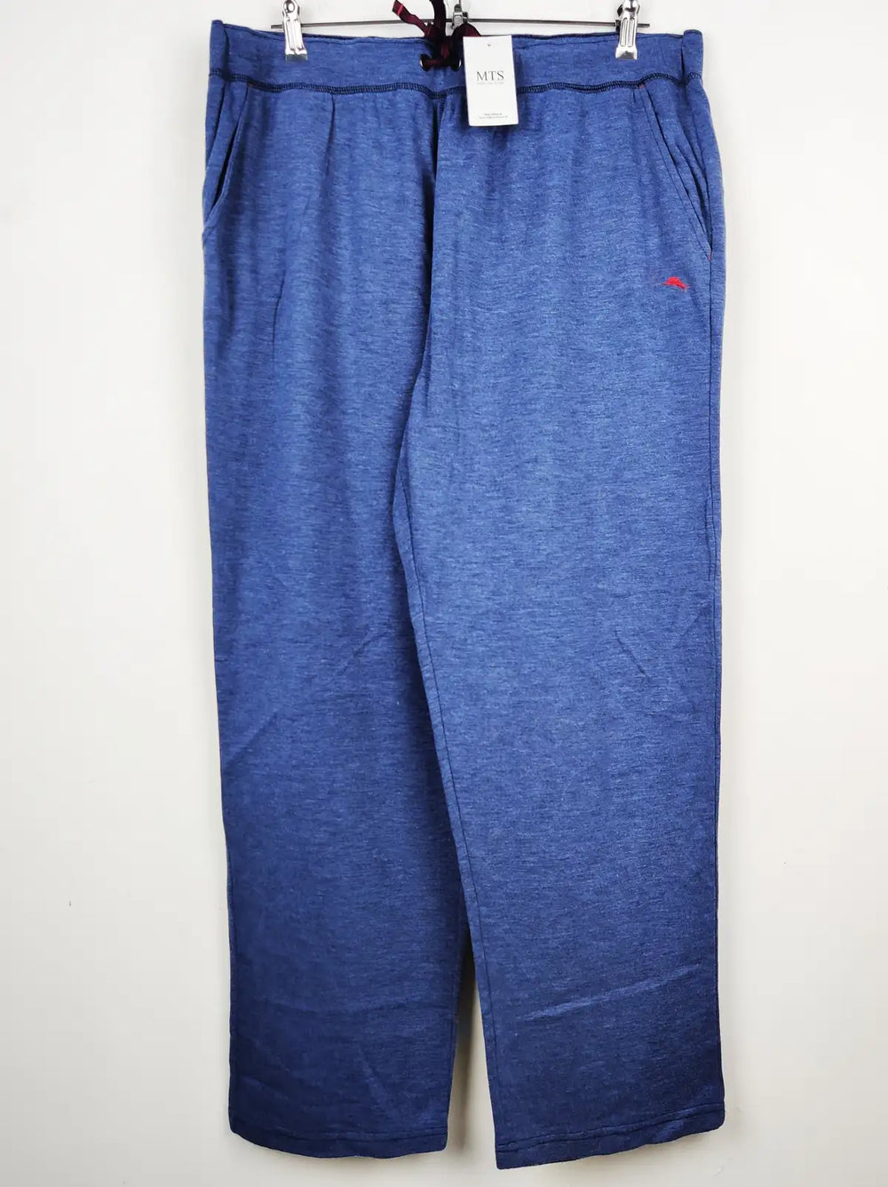 Buy online pre-used pre-loved 100% authentic & Original branded Tommy Bahama (TT-1485) available in Pakistan. Top international brands avilable.