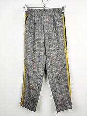 Buy online pre-used pre-loved 100% authentic & Original branded Tally Weijl (TT-1511) available in Pakistan. Top international brands avilable.