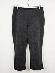 Buy online pre-used pre-loved 100% authentic & Original branded Straight Leg (TT-1554) available in Pakistan. Top international brands avilable.