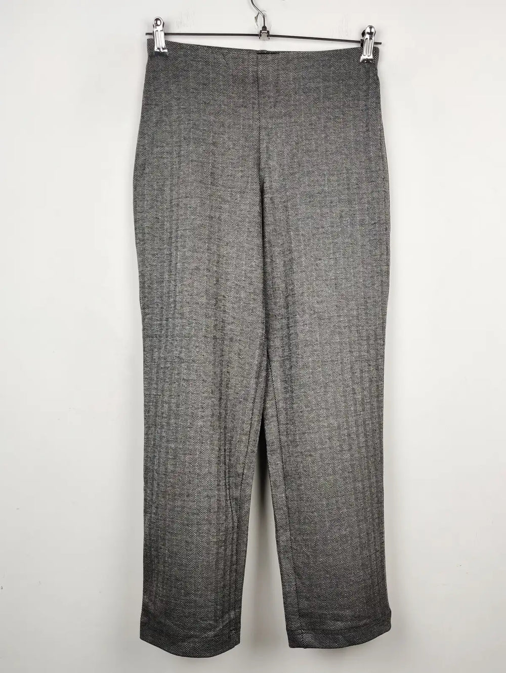 Buy online pre-used pre-loved 100% authentic & Original branded Marks & Spencer (TT-1565) available in Pakistan. Top international brands avilable.