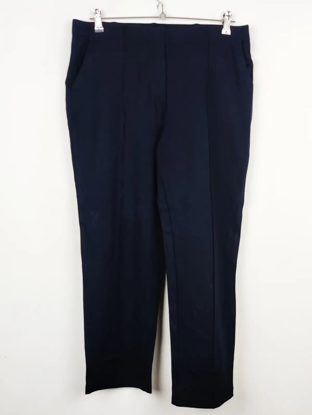 Buy online pre-used pre-loved 100% authentic & Original branded Marks & Spencer (TT-1603) available in Pakistan. Top international brands avilable.