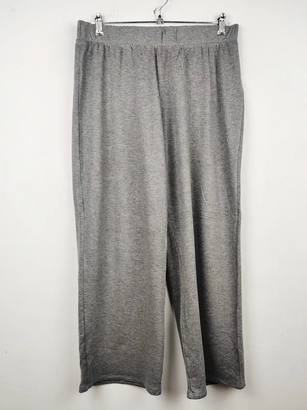 Buy online pre-used pre-loved 100% authentic & Original branded Primark (TT-1712) available in Pakistan. Top international brands avilable.