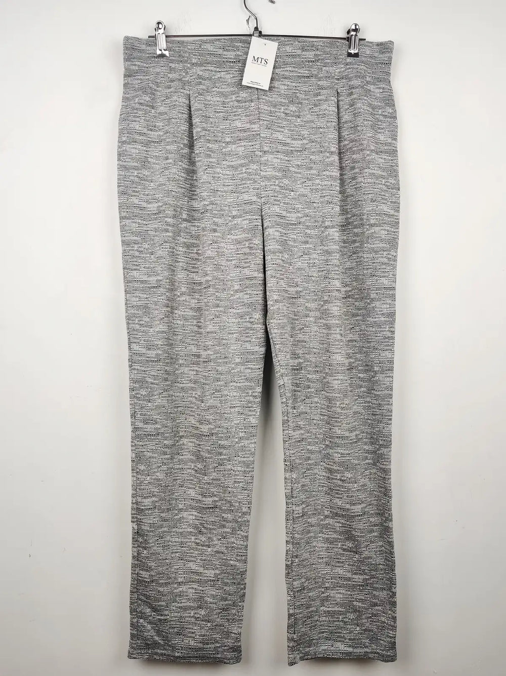 Buy online pre-used pre-loved 100% authentic & Original branded George (TT-1723) available in Pakistan. Top international brands avilable.