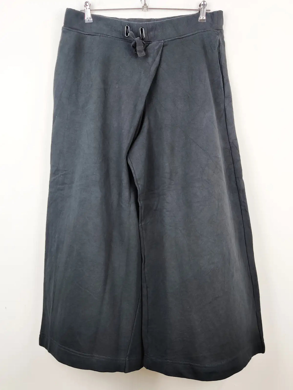 Buy online pre-used pre-loved 100% authentic & Original branded Cos (TT-1737) available in Pakistan. Top international brands avilable.