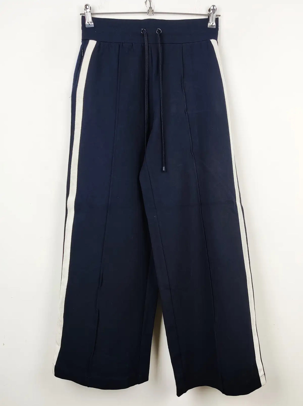 Buy online pre-used pre-loved 100% authentic & Original branded Marks & Spencer (TT-1745) available in Pakistan. Top international brands avilable.