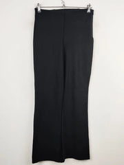 Buy online pre-used pre-loved 100% authentic & Original branded Fabletics (TT-1804) available in Pakistan. Top international brands avilable.