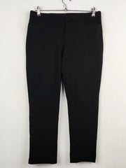 Buy online pre-used pre-loved 100% authentic & Original branded Gap (TT-1814) available in Pakistan. Top international brands avilable.