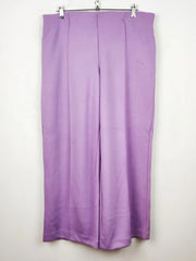 Buy online pre-used pre-loved 100% authentic & Original branded Marks & Spencer (TT-1833) available in Pakistan. Top international brands avilable.