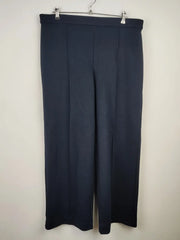 Buy online pre-used pre-loved 100% authentic & Original branded Marks & Spencer (TT-2158) available in Pakistan. Top international brands avilable.