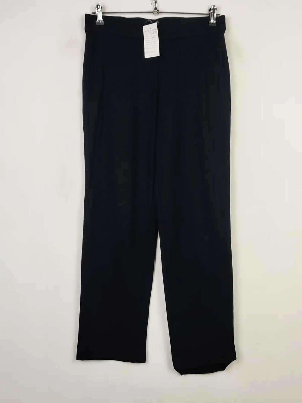 Buy online pre-used pre-loved 100% authentic & Original branded Marks & Spencer (TT-2459) available in Pakistan. Top international brands avilable.