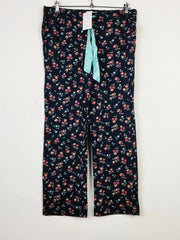 Buy online pre-used pre-loved 100% authentic & Original branded Fat Face (TT-2523) available in Pakistan. Top international brands avilable.