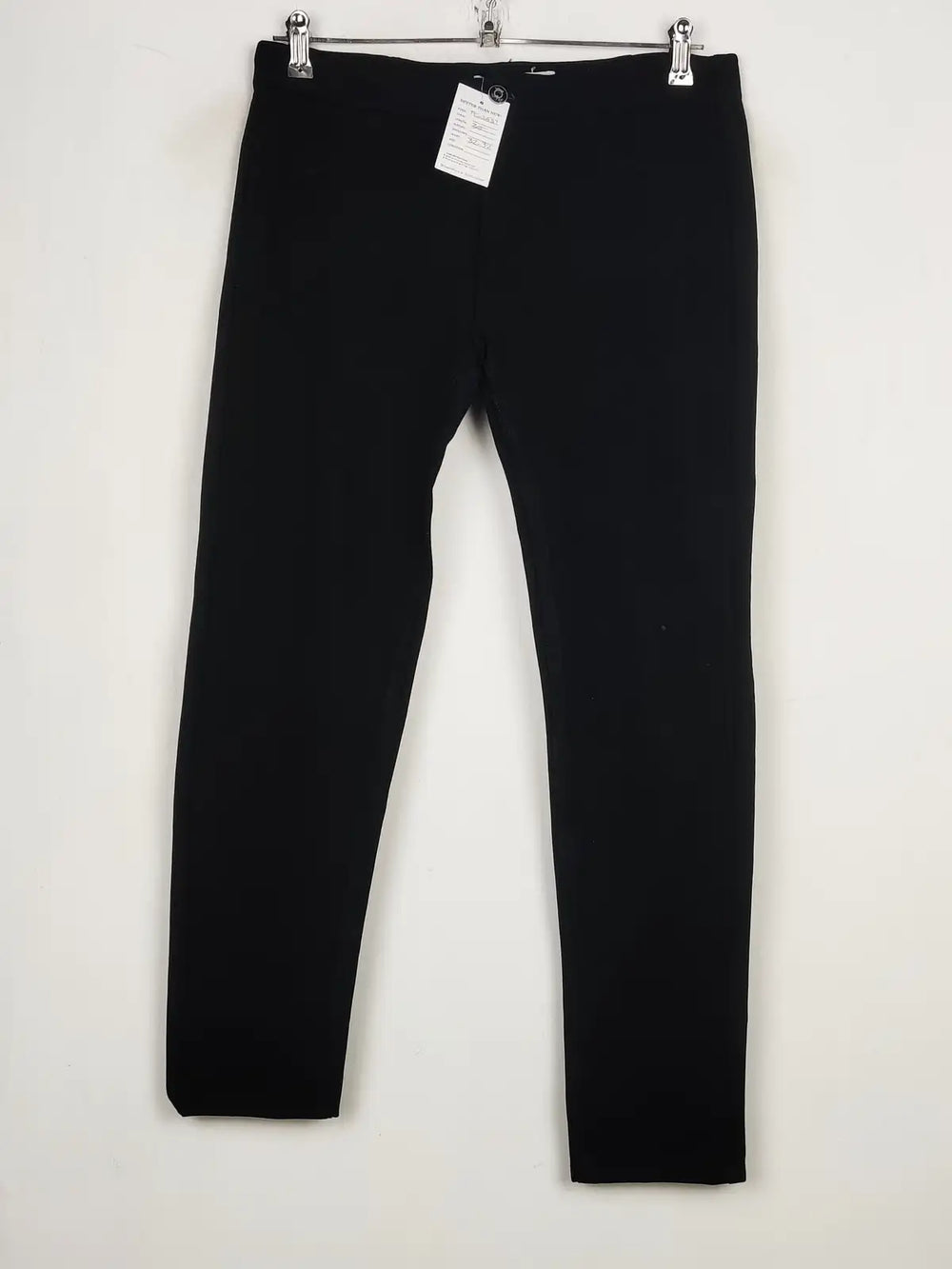 Buy online pre-used pre-loved 100% authentic & Original branded Trang (TT-2537) available in Pakistan. Top international brands avilable.