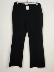 Buy online pre-used pre-loved 100% authentic & Original branded Wallis (TT-2538) available in Pakistan. Top international brands avilable.