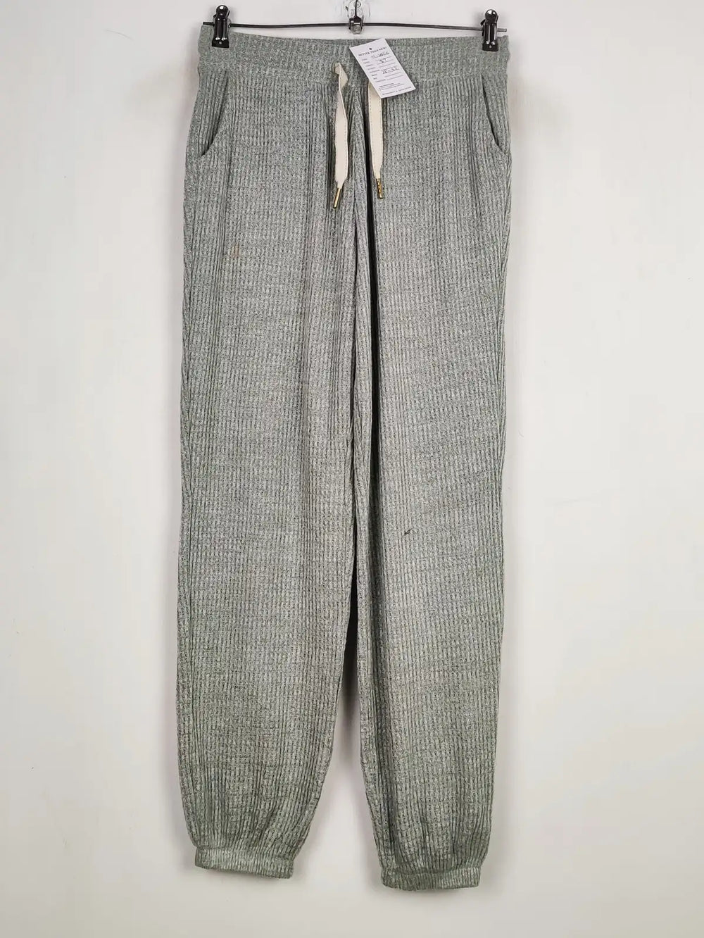 Buy online pre-used pre-loved 100% authentic & Original branded Marks & Spencer (TT-2556) available in Pakistan. Top international brands avilable.