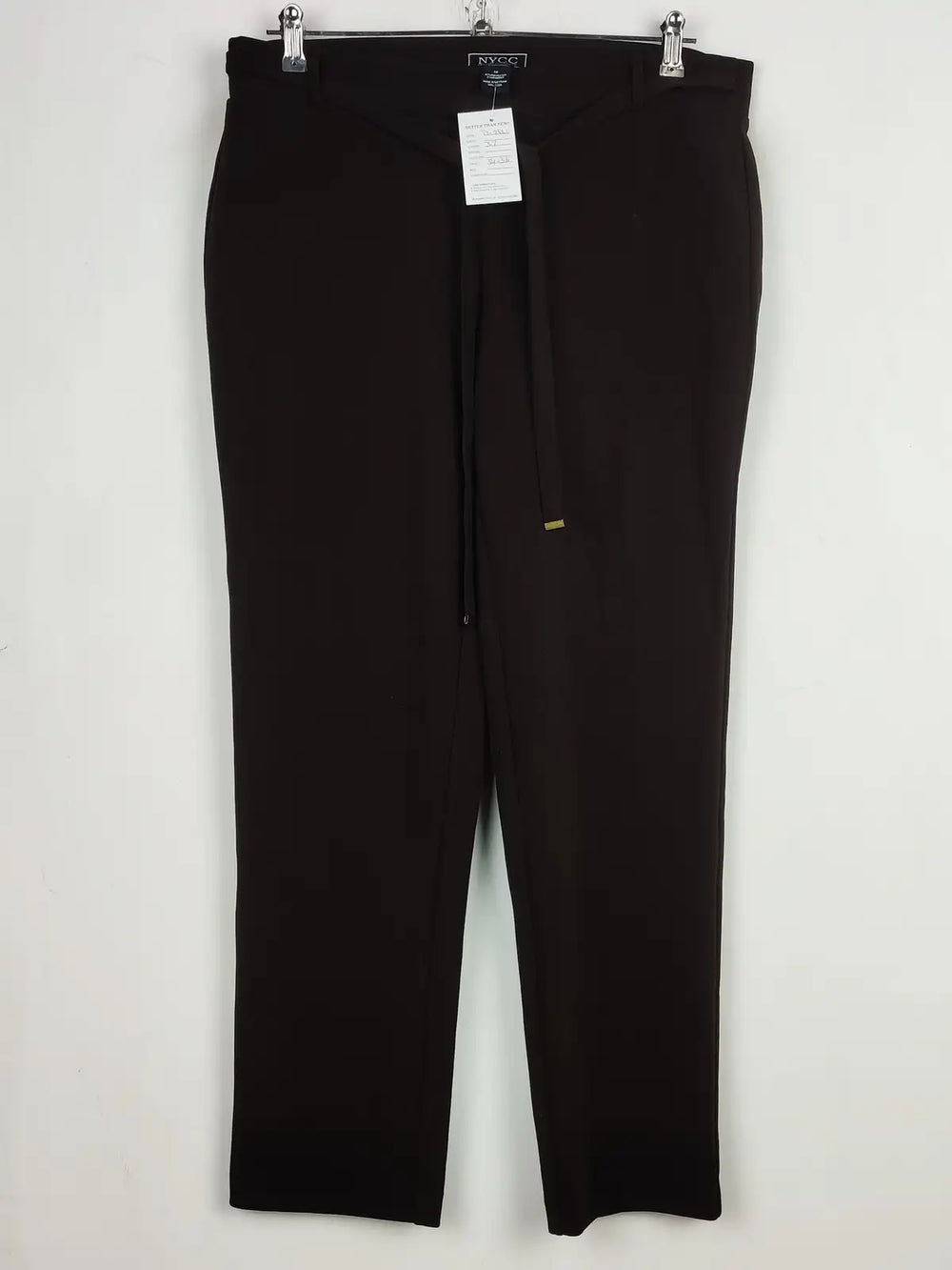 Buy online pre-used pre-loved 100% authentic & Original branded New York (TT-2561) available in Pakistan. Top international brands avilable.