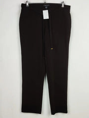 Buy online pre-used pre-loved 100% authentic & Original branded New York (TT-2561) available in Pakistan. Top international brands avilable.