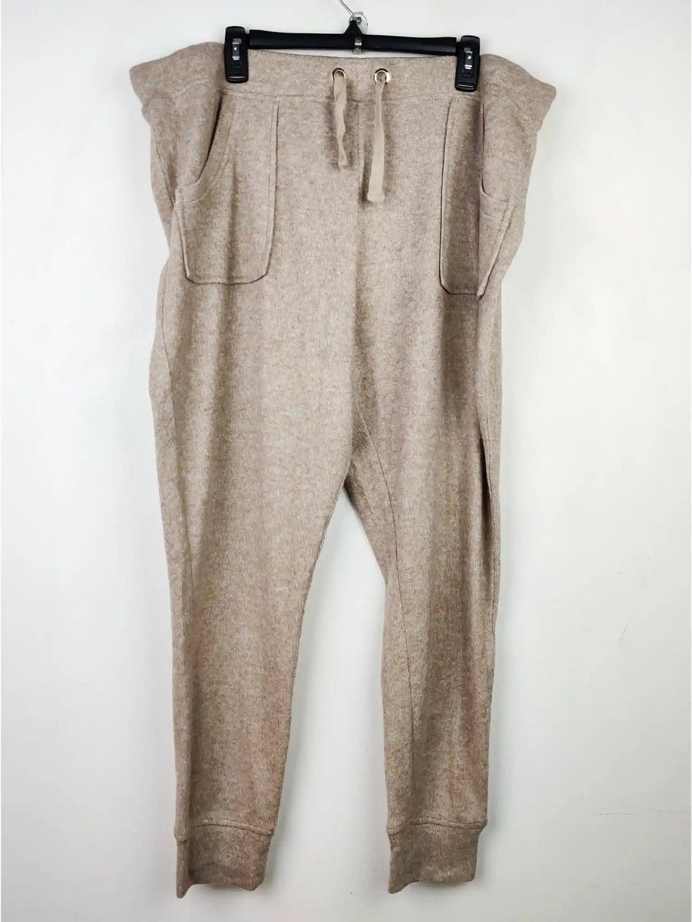 Buy online pre-used pre-loved 100% authentic & Original branded F&F (TT-276) available in Pakistan. Top international brands avilable.