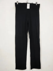 Buy online pre-used pre-loved 100% authentic & Original branded Marks & Spencer (TT-2902) available in Pakistan. Top international brands avilable.