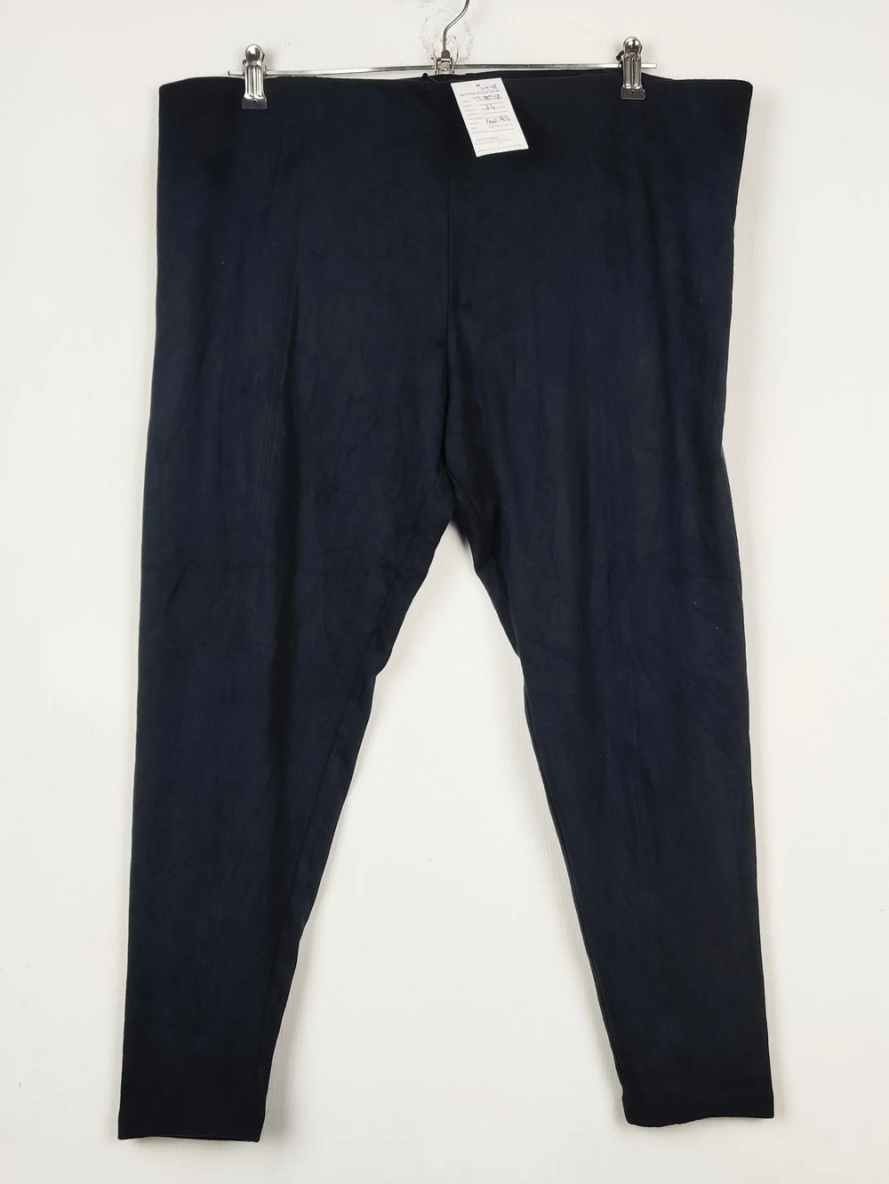 Buy online pre-used pre-loved 100% authentic & Original branded Marks & Spencer (TT-2948) available in Pakistan. Top international brands avilable.