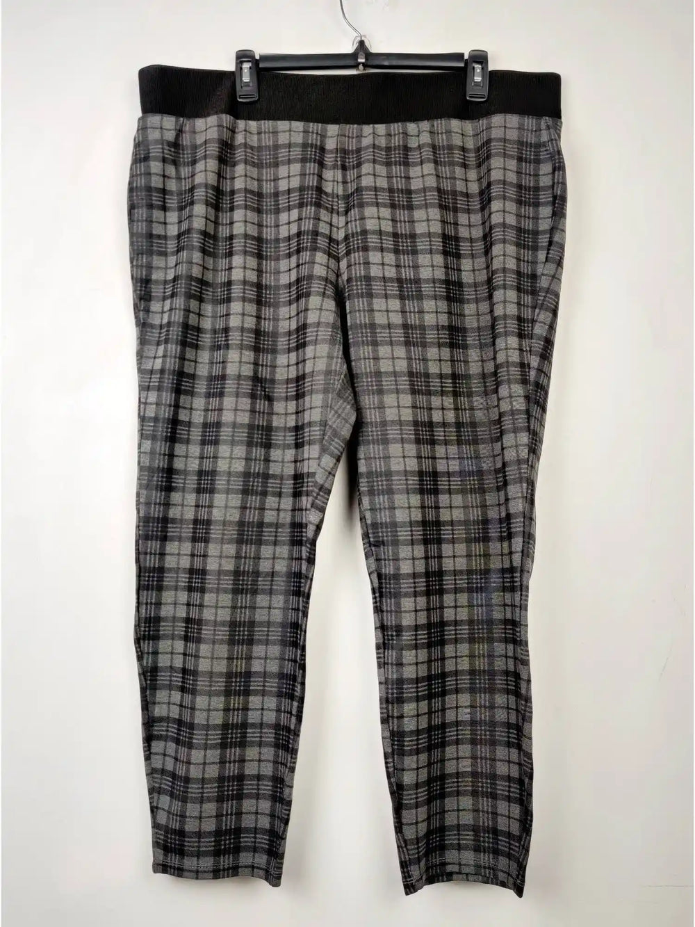 Buy online pre-used pre-loved 100% authentic & Original branded George (TT-299) available in Pakistan. Top international brands avilable.