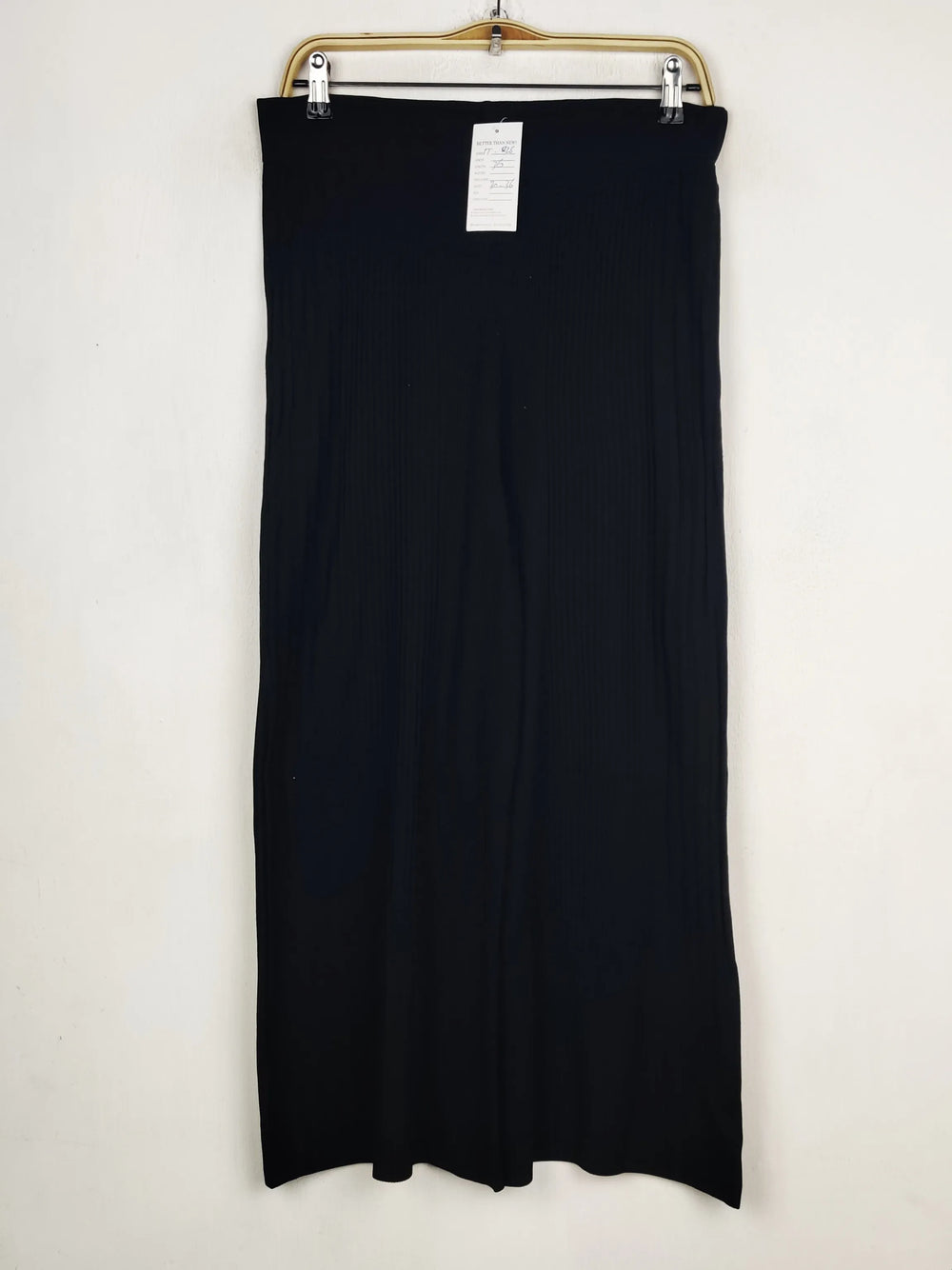 Buy online pre-used pre-loved 100% authentic & Original branded Next (TT-3228) available in Pakistan. Top international brands avilable.