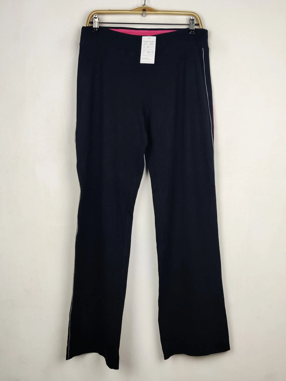 Buy online pre-used pre-loved 100% authentic & Original branded Marks & Spencer (TT-3231) available in Pakistan. Top international brands avilable.